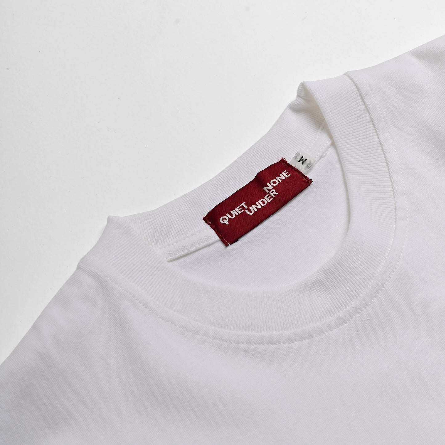 MUDWIG 1 WHITE TEE