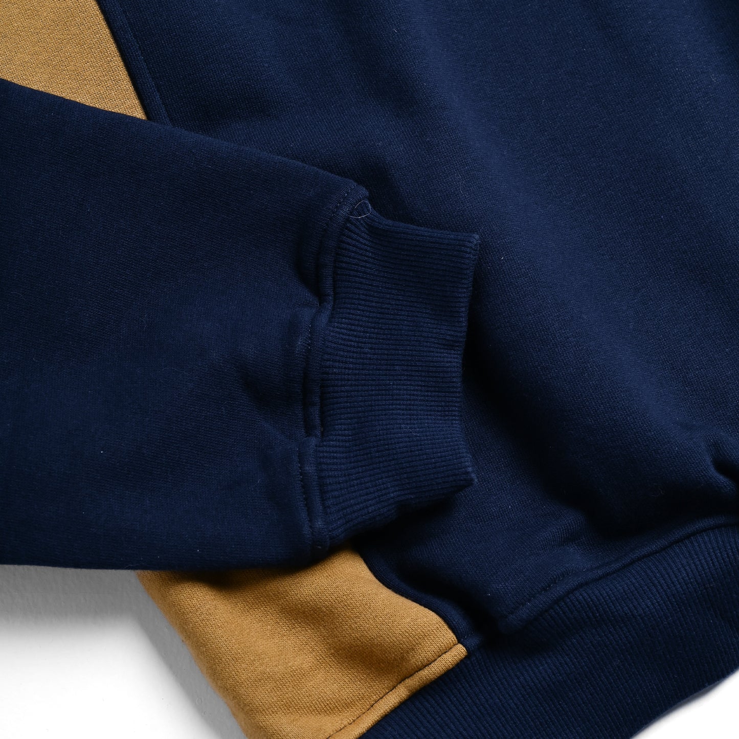 STEWART NAVY KHAKI CREWNECK